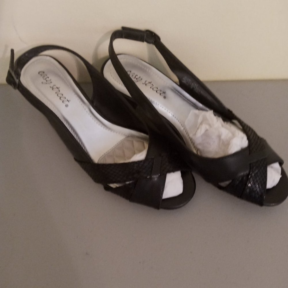 Easy Street Women's Ariel Dress Pump Black/Snake 7M NEW in box